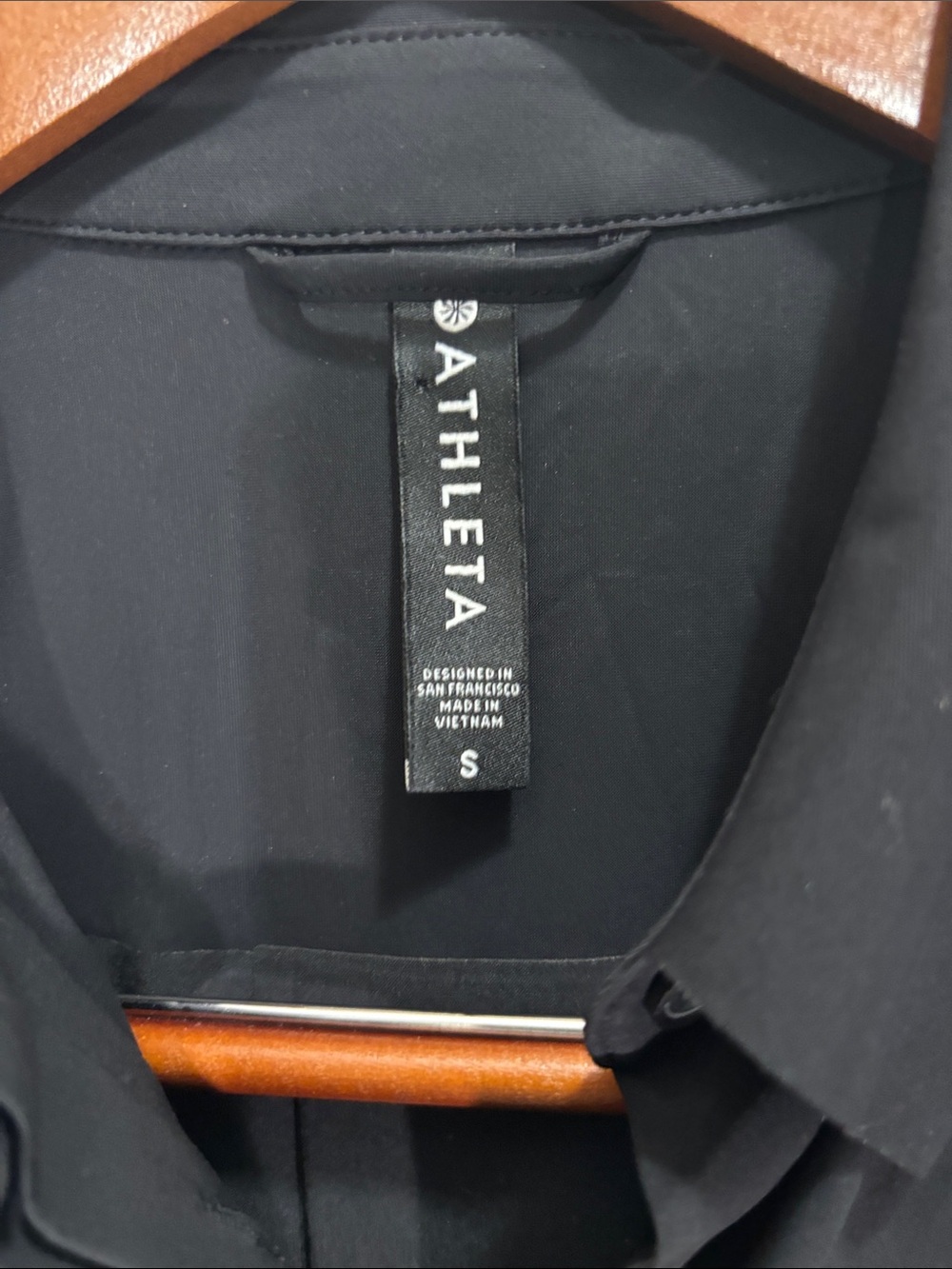 Athleta Urbanite II Tank Top Black Sleeveless Button-Up Size Small Like New - Picture 2 of 8